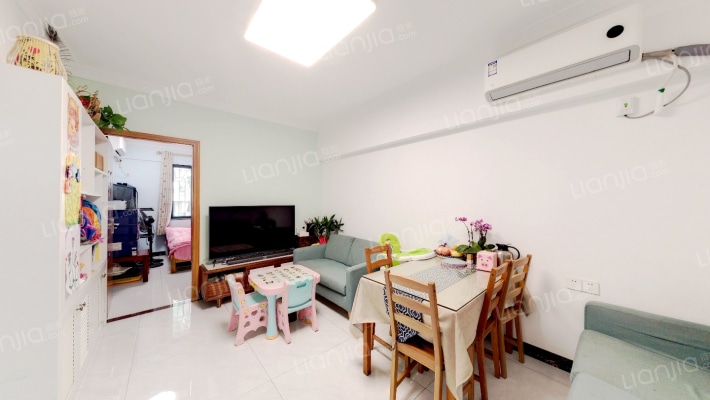 鹭江富华楼二手房实景图