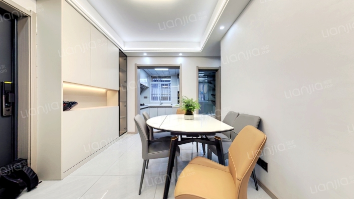 迎宾南路花园小区二手房实景图