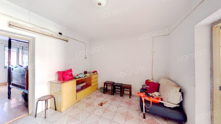 叙成里二手房实景图