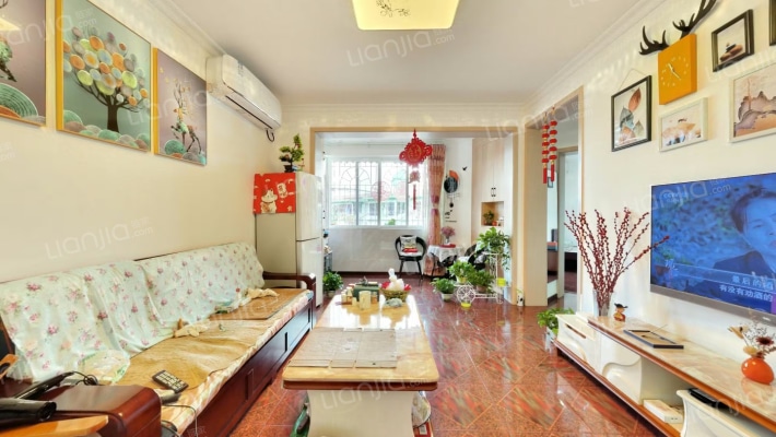 芳草东街64号二手房实景图