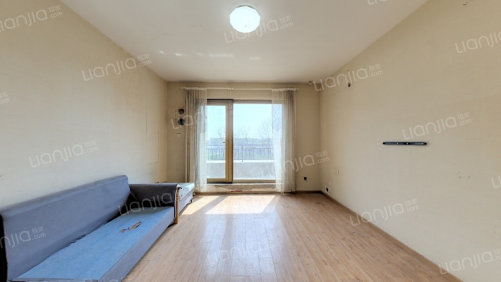 世茂萨拉曼卡二期二手房实景图