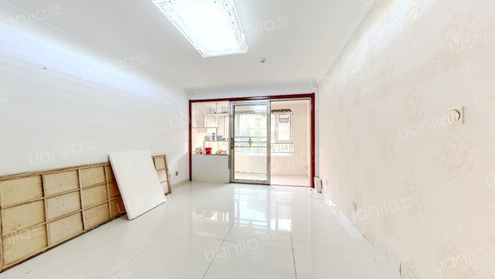 恒信伯爵公馆二手房实景图