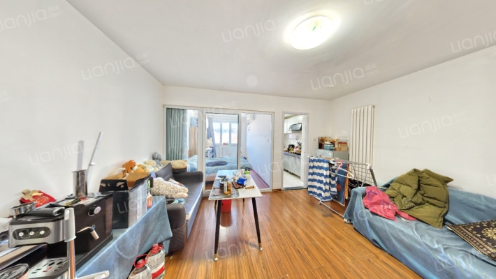 亚林溪苑二手房实景图