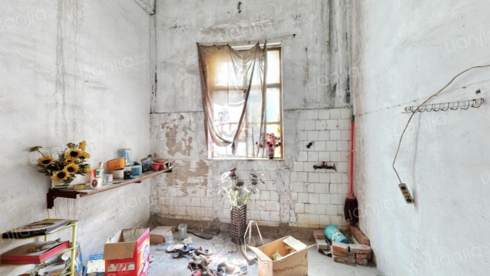 湖北空压机场生活区二手房实景图