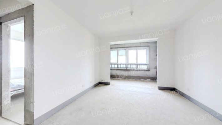 水悦华府西区二手房实景图