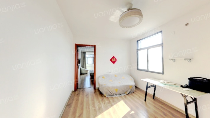 淮河路379号二手房实景图