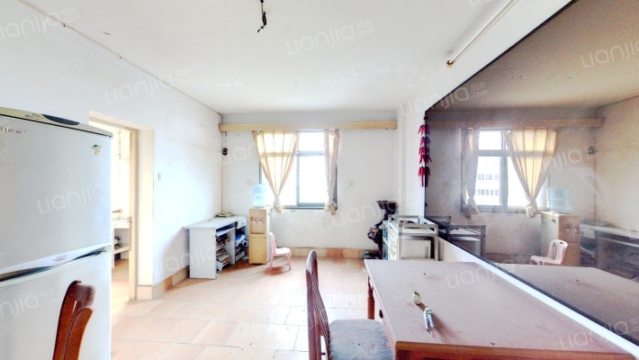 文艺新村二手房实景图