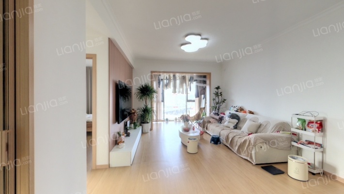 中环湖畔二手房实景图