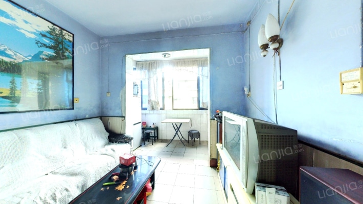 八二一小区二手房实景图