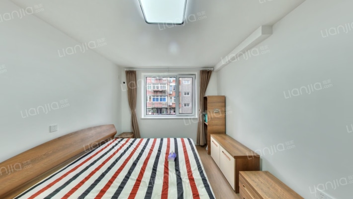 骊山里二手房实景图