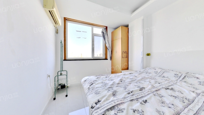 金苹果公寓二手房实景图