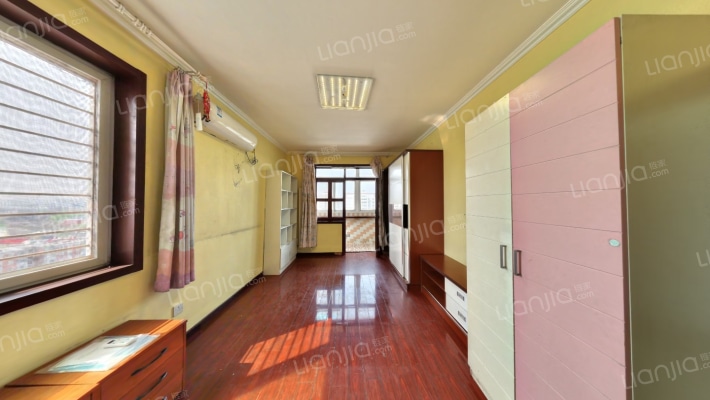 黄寺大街28号院二手房实景图