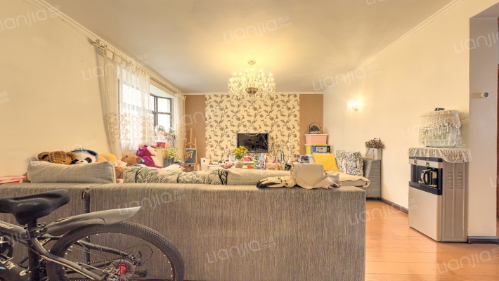 金实小区·秋实园二手房实景图