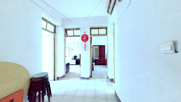 曹砦西街82号二手房实景图