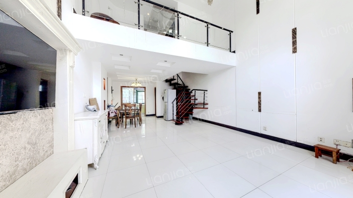 国际艺术村二手房实景图