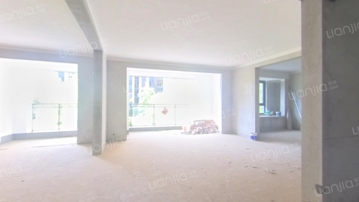 建业十八城四期二手房实景图