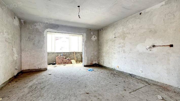 巴陵石化南湖社区二手房实景图