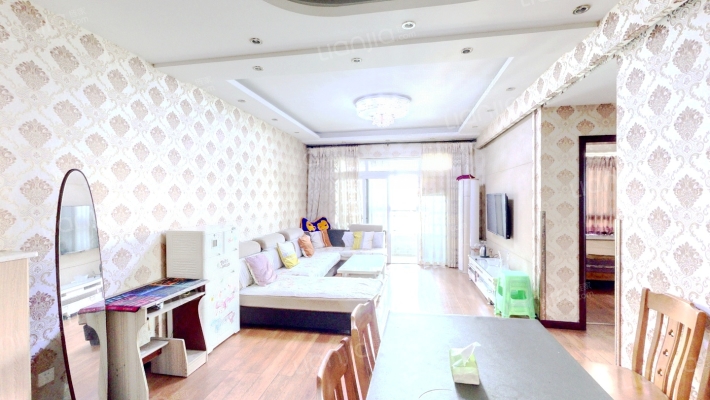 小小岛二手房实景图