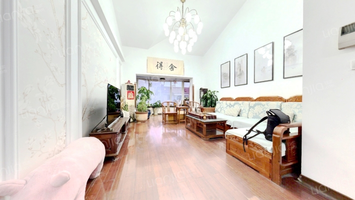 南八中路保工家苑二手房实景图