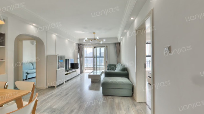 招商公园三期尚府二手房实景图