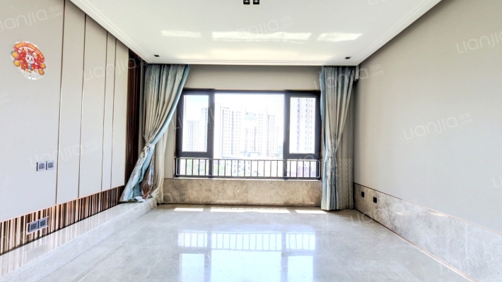 中铁华侨城和园二手房实景图
