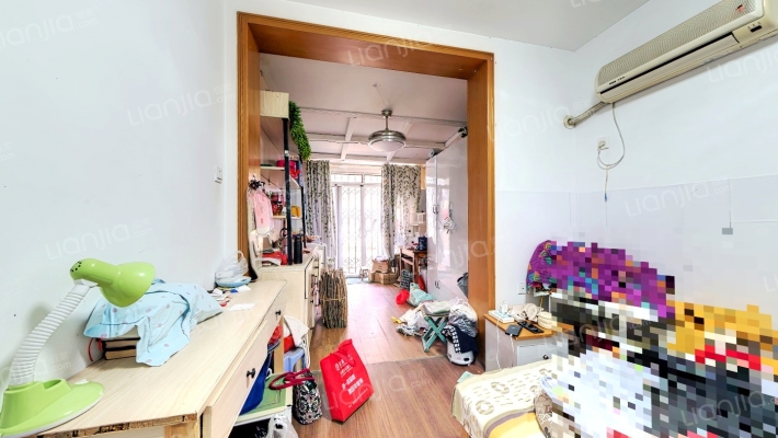 安居苑东村二手房实景图