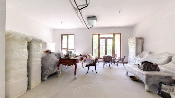 融科千章墅二手房实景图