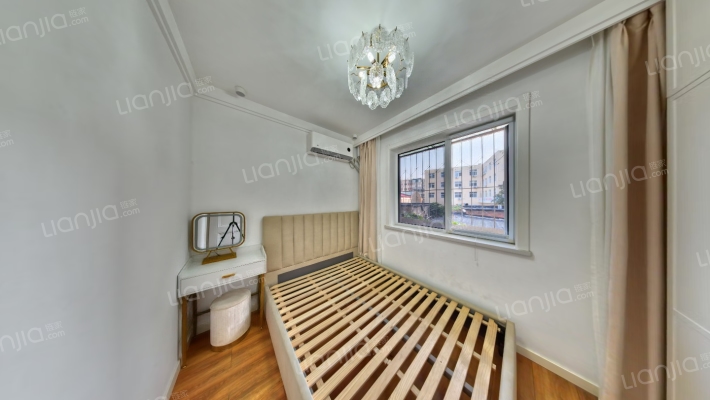 健美里二手房实景图