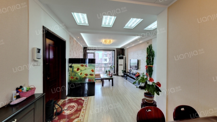 西山湖畔一期二手房实景图