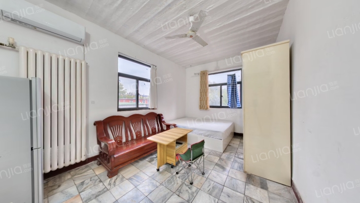 伏牛路63号二手房实景图