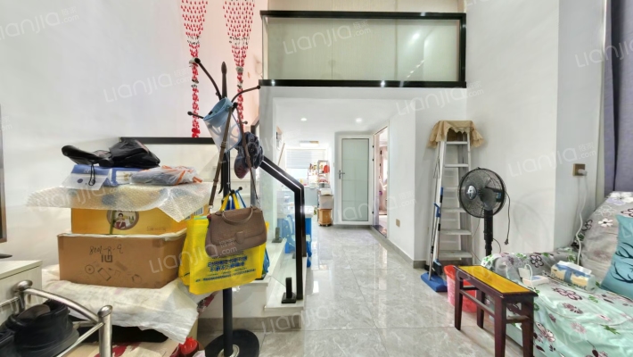 世纪皇冠二手房实景图