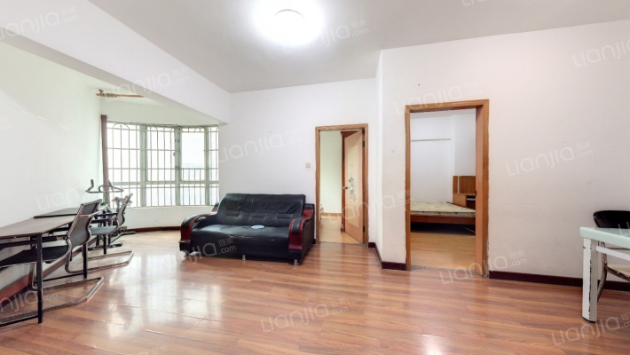 擎山苑二手房实景图