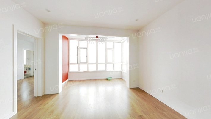 贵新小区二手房实景图