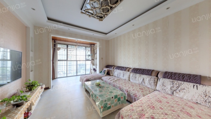 香槟城金色明天二手房实景图