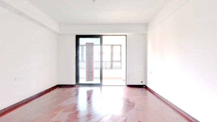 保利柏林之春二手房实景图