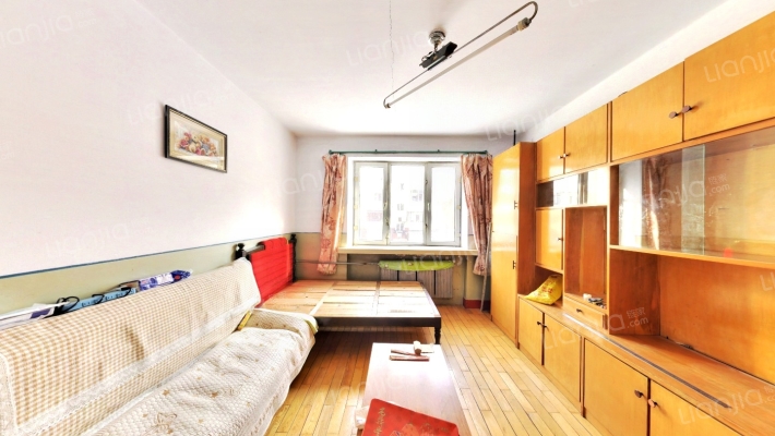 哈量小区二手房实景图