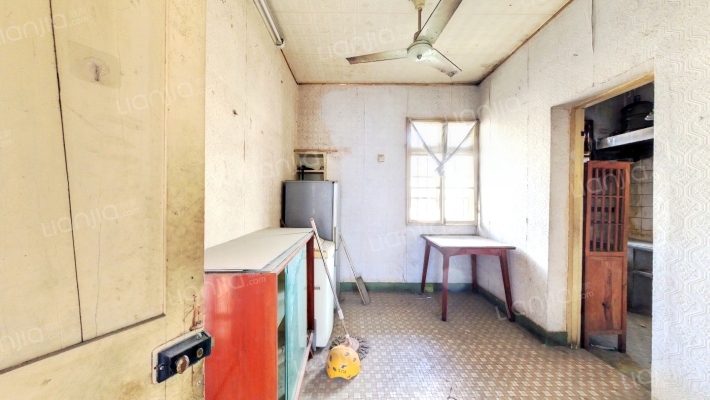 东升一村二手房实景图