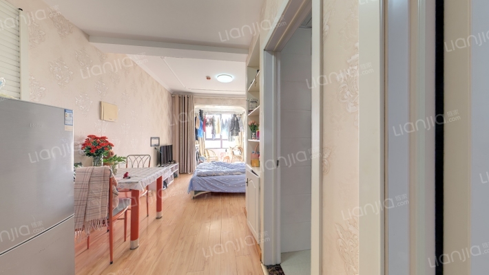 红豆国际北区二手房实景图