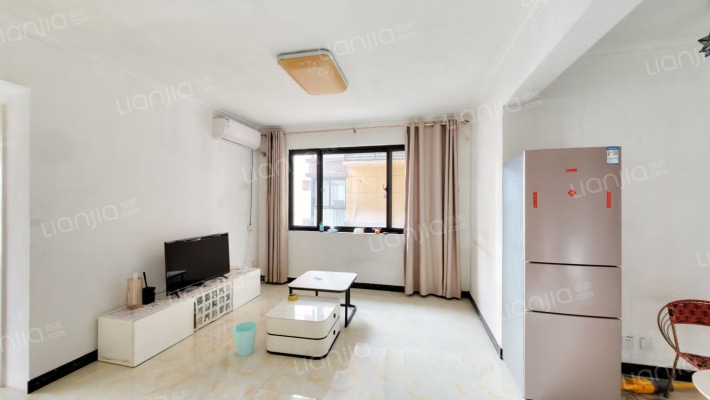 晶鑫华庭二手房实景图