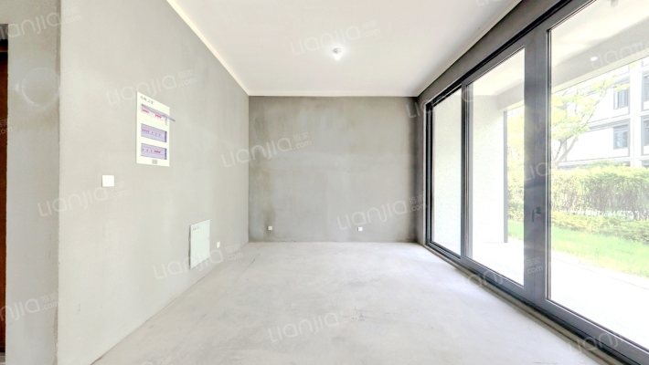 名望雅苑二手房实景图