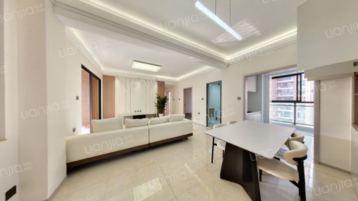 隆源国际公馆二手房实景图