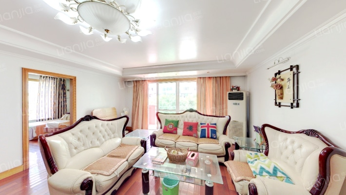 立马新苑二手房实景图