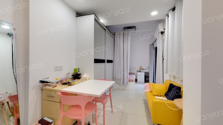 新地中央花园二手房实景图