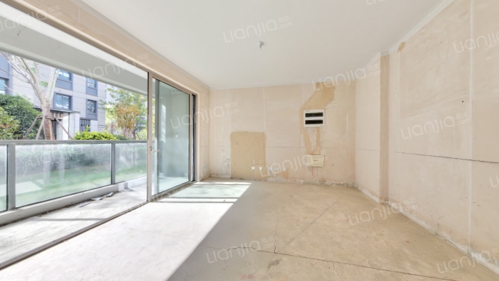 绿地琥珀半岛二手房实景图