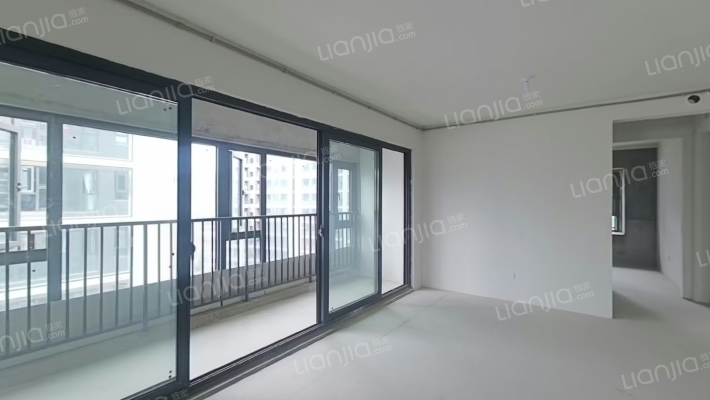 美的龙湖君兰天玺二手房实景图