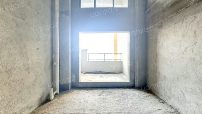 惹巴拉公寓二手房实景图