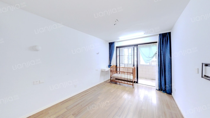 高盈公寓二手房实景图