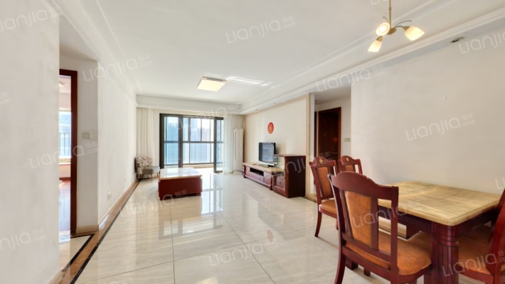 保利罗兰国际二手房实景图