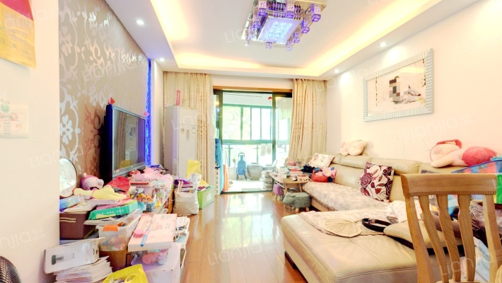 正中尚品庭院二手房实景图