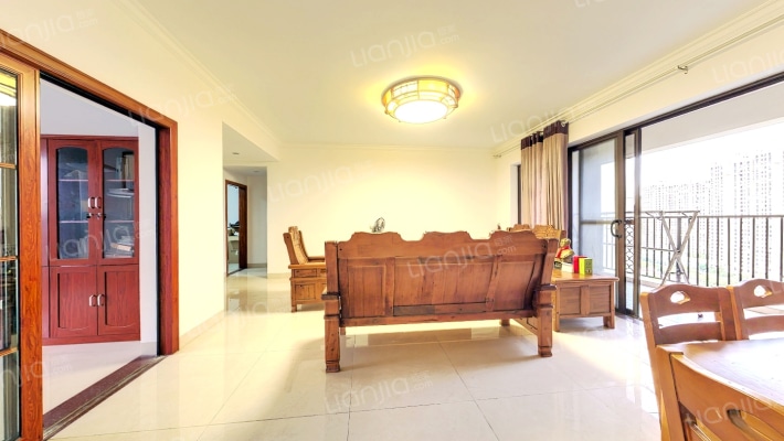 城市山麓二手房实景图